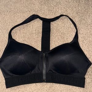 New Victoria’s Secret pink bra